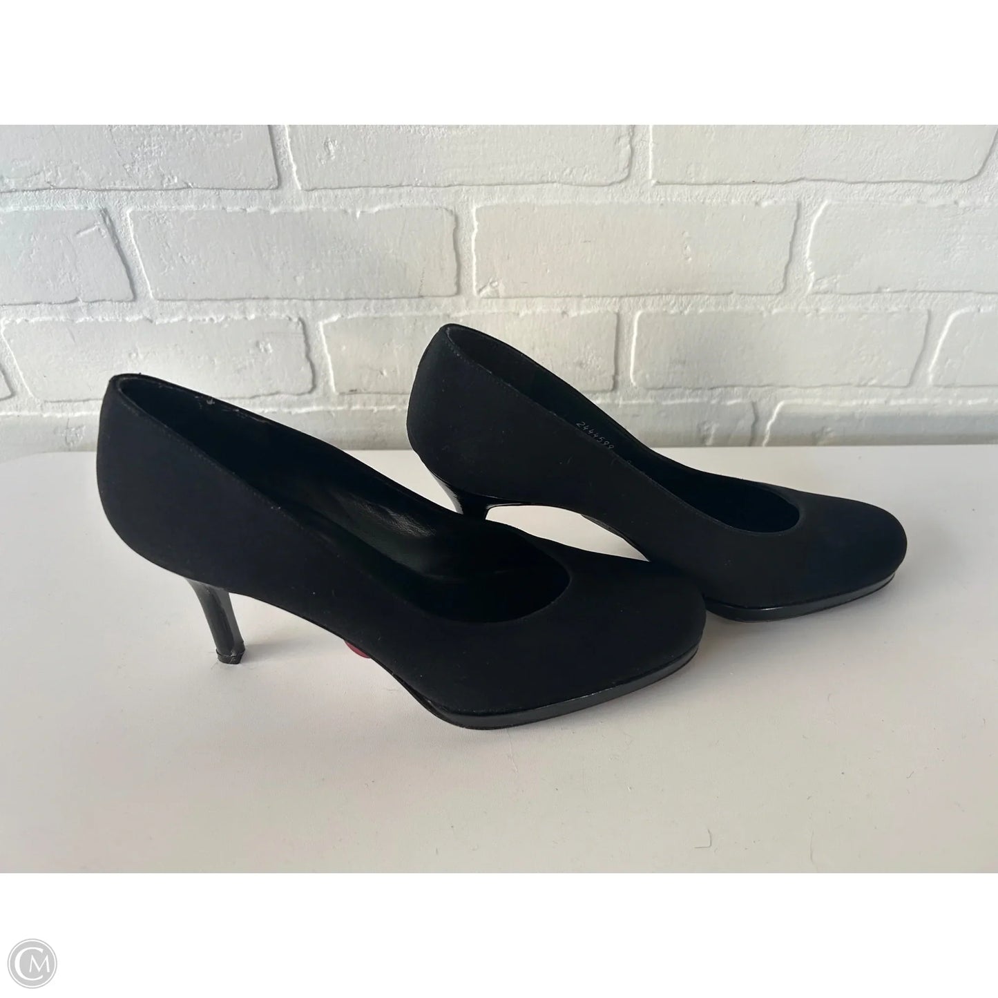 Shoes Designer By Stuart Weitzman In Black, Size: 9