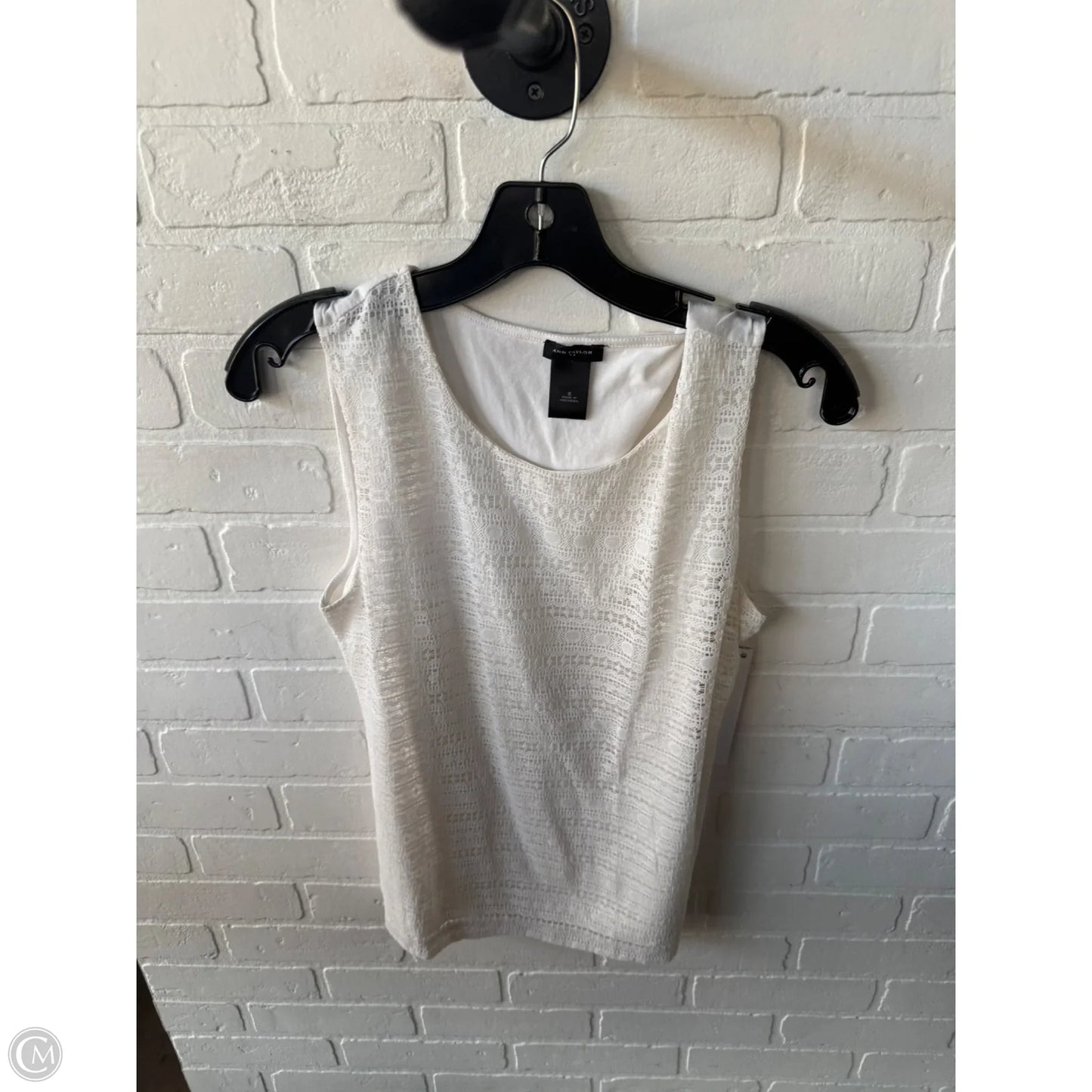 Top Sleeveless By Ann Taylor In Cream, Size: S