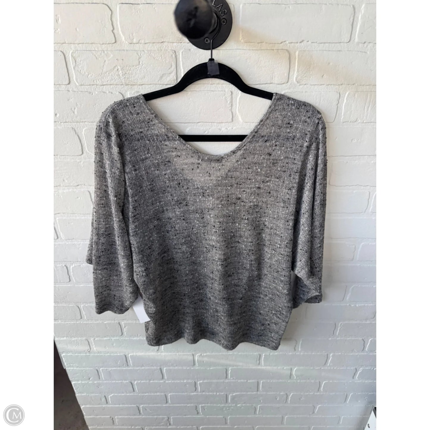 Top Long Sleeve By Clothes Mentor In Grey, Size: Xl