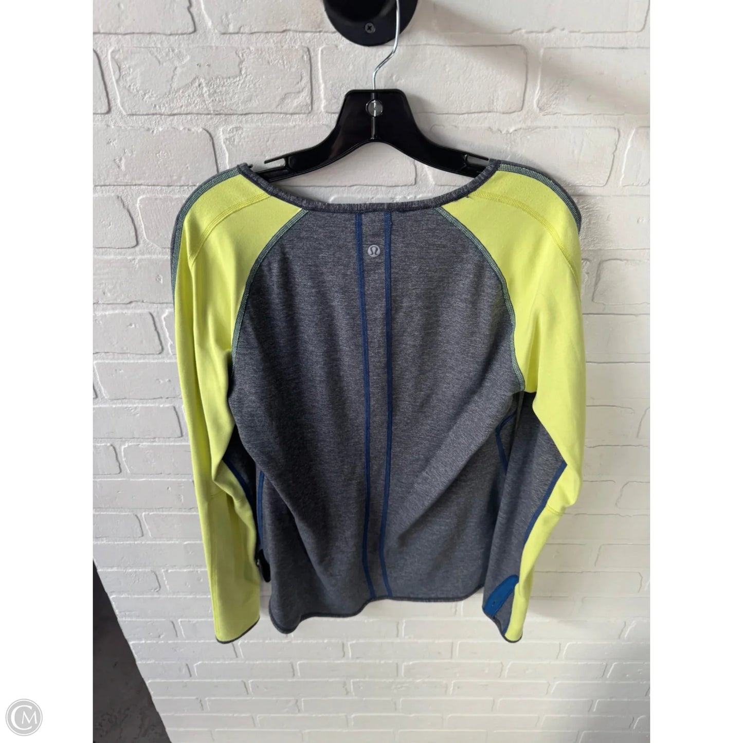 Athletic Top Long Sleeve Crewneck By Lululemon In Grey, Size: M