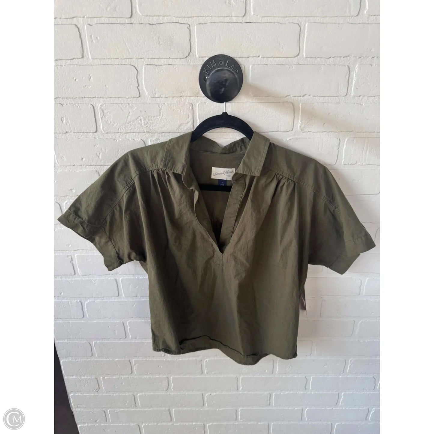 Top Short Sleeve By Universal Thread In Green, Size: S
