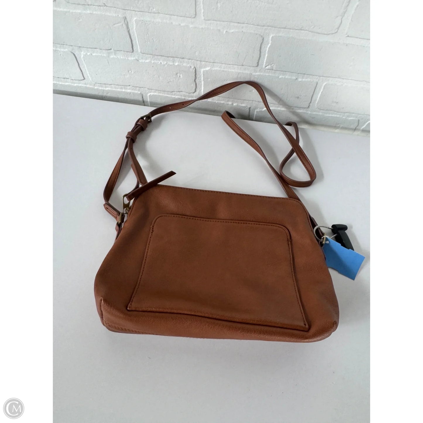 Crossbody By Universal Thread, Size: Medium