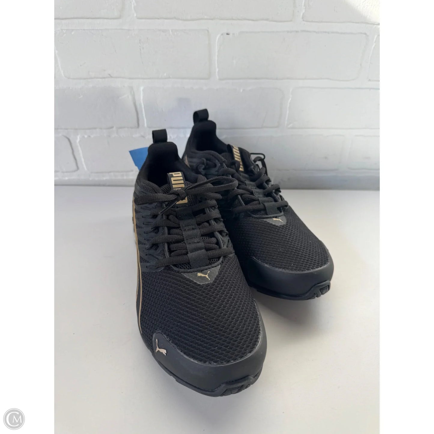 Shoes Athletic By Puma In Black & Gold, Size: 8