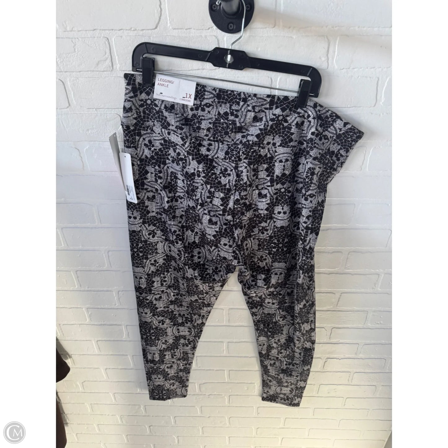 Pants Leggings By Soft Surroundings In Black & Grey, Size: 18