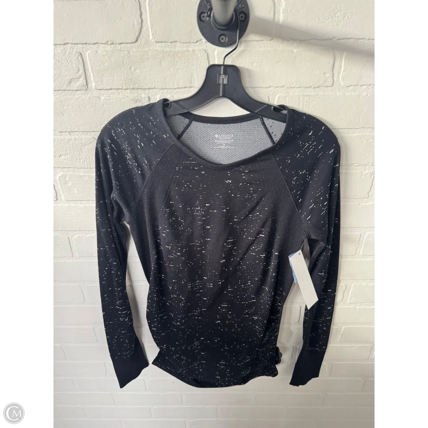 Athletic Top Long Sleeve Crewneck By Athleta In Black & White, Size: M