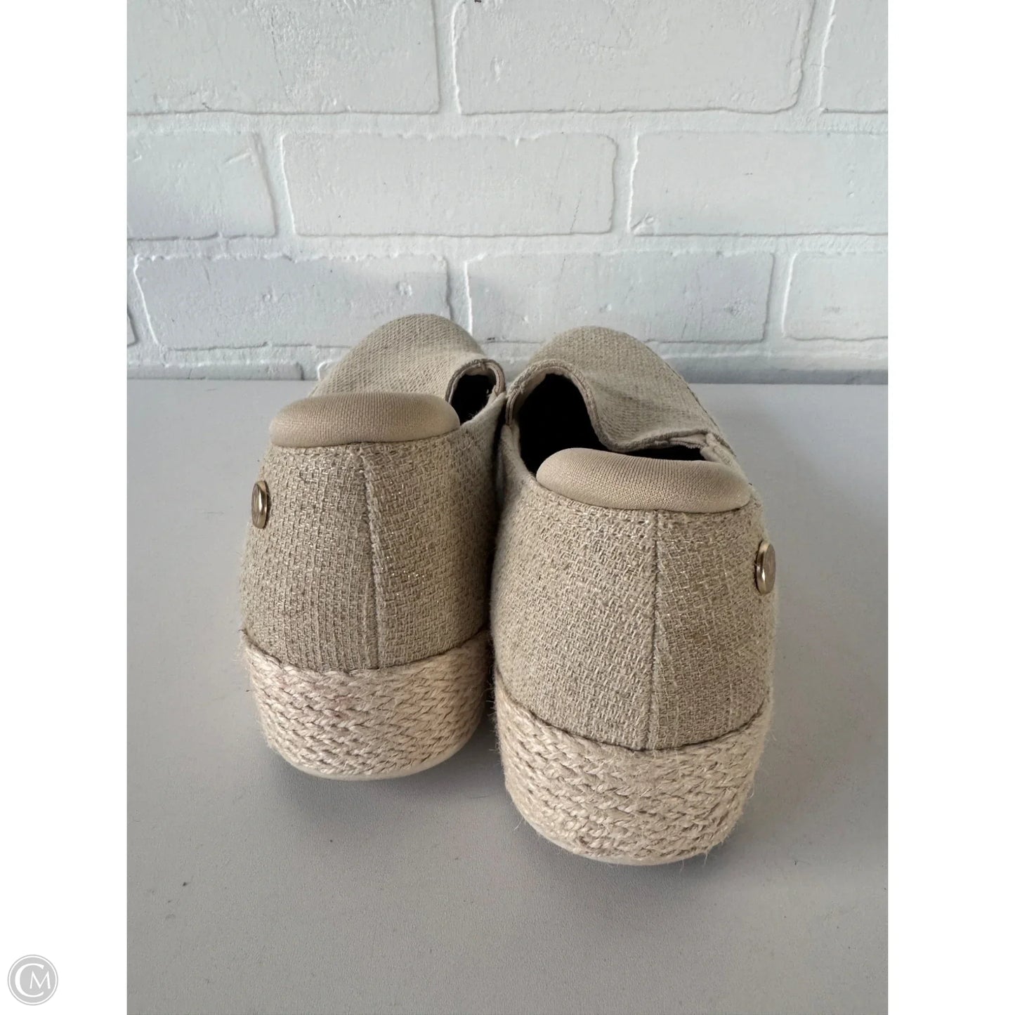 Shoes Flats By Skechers In Tan, Size: 7