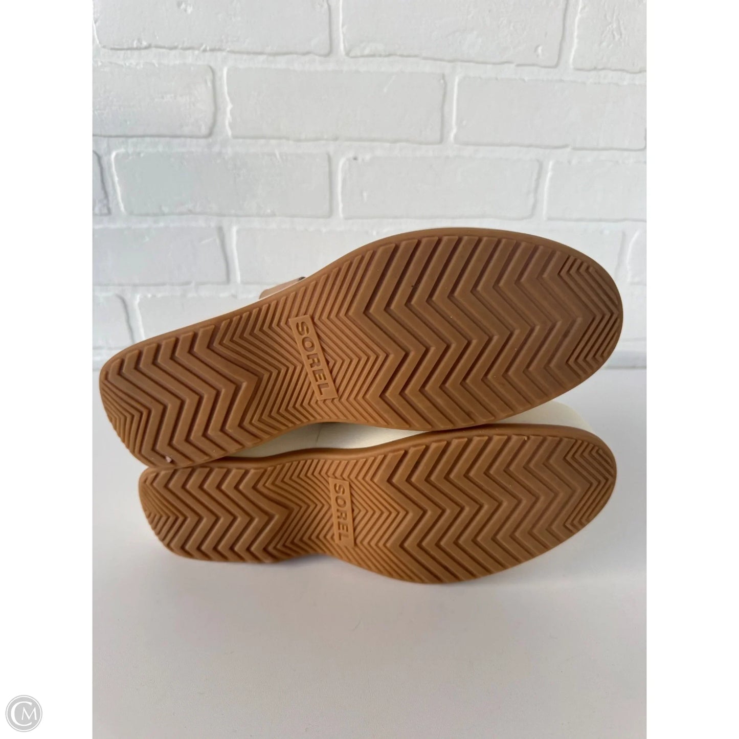 Sandals Flats By Sorel In Tan & White, Size: 9