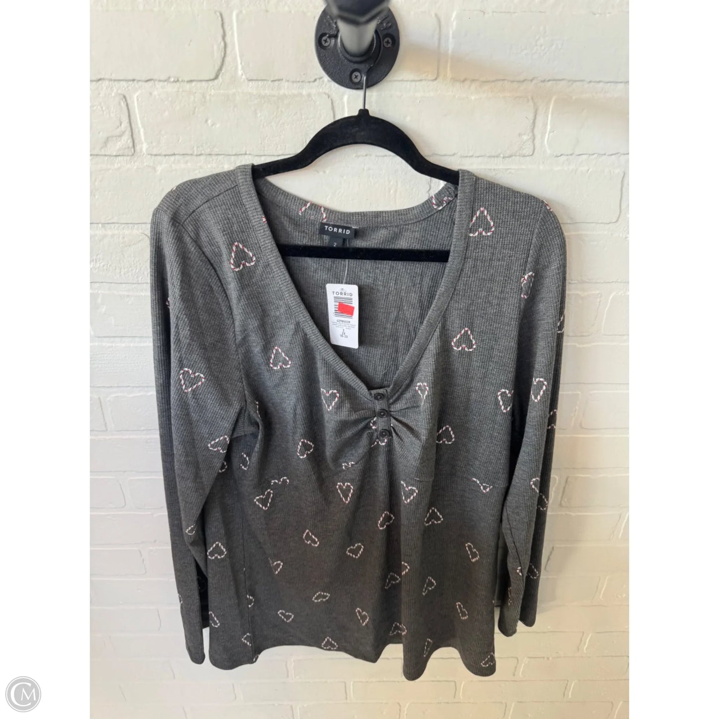 Top Long Sleeve By Torrid In Grey & Red, Size: 2x