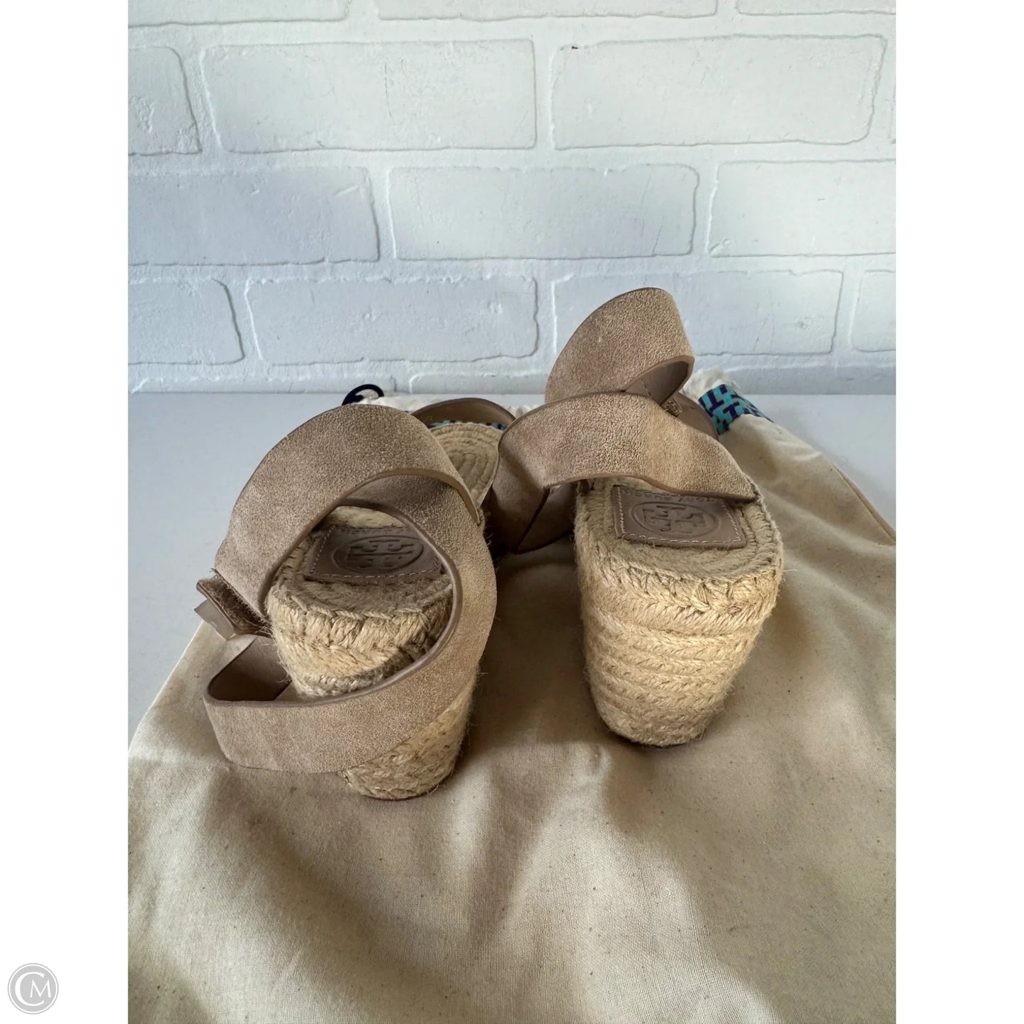 Sandals Designer By Tory Burch In Tan, Size: 8