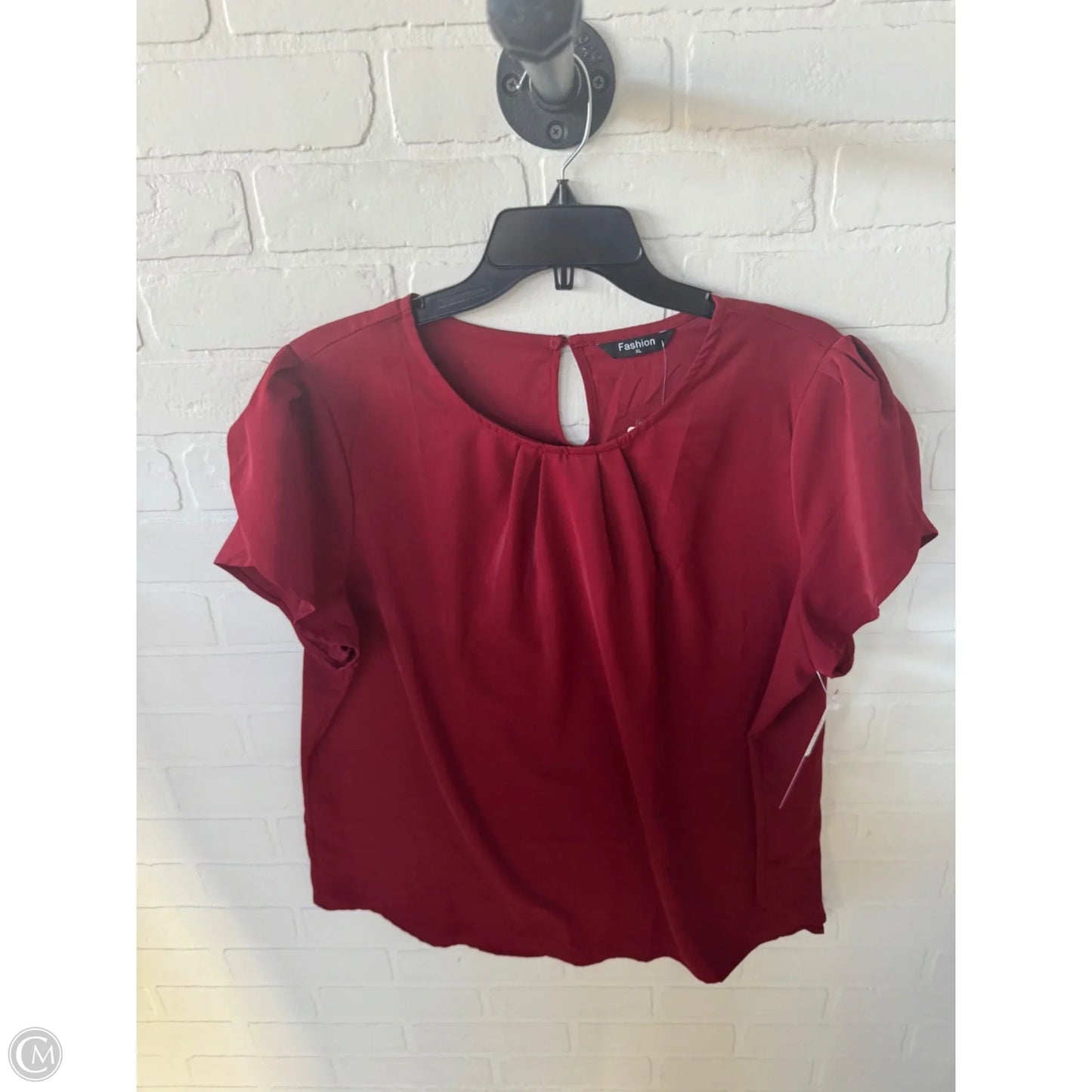 Top Short Sleeve By Clothes Mentor In Red, Size: Xl