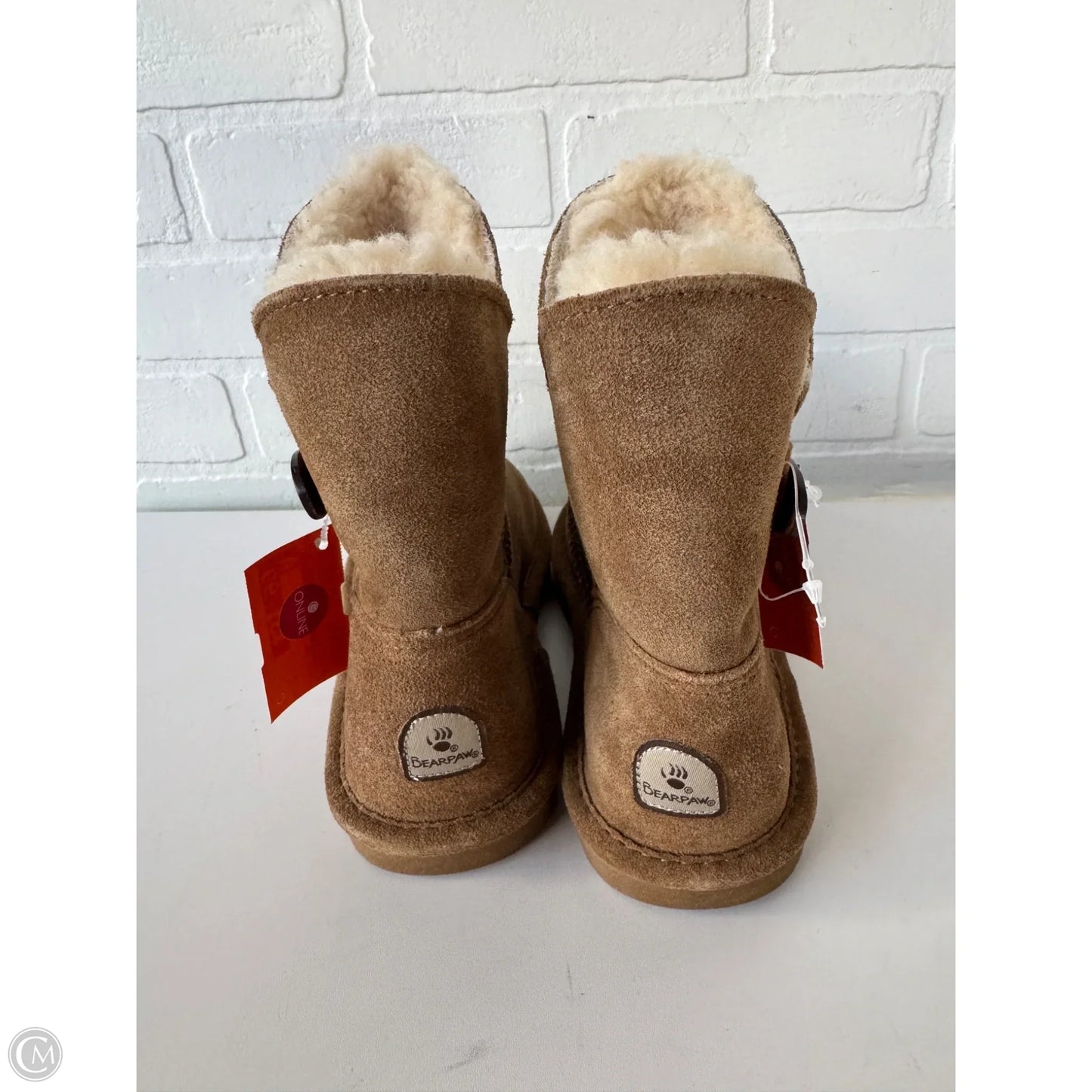 Boots Ankle Flats By Bearpaw In Tan, Size: 5