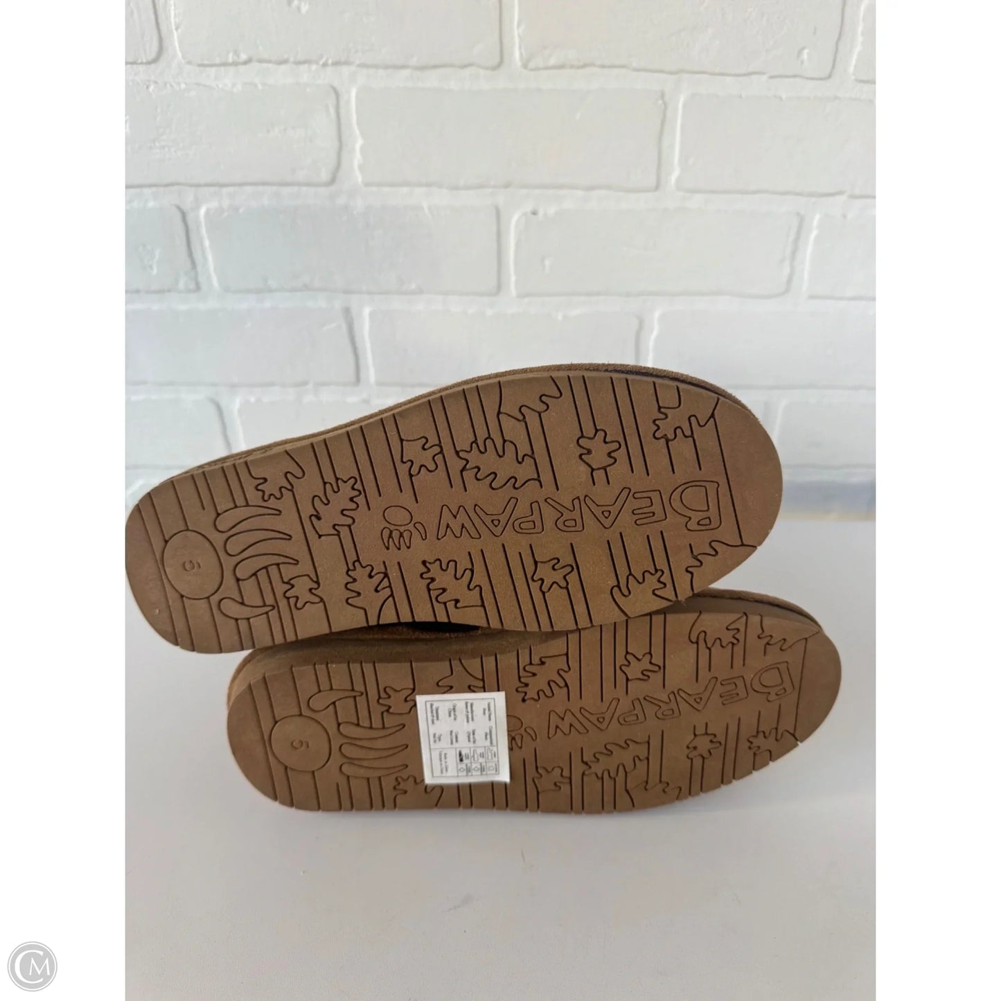 Boots Ankle Flats By Bearpaw In Tan, Size: 5