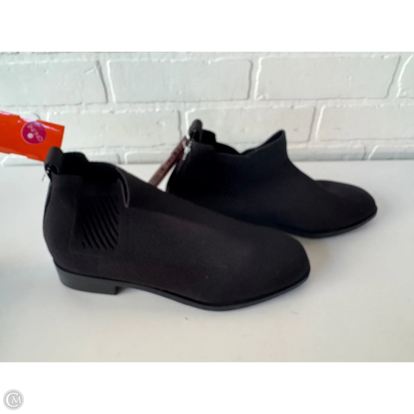 Boots Ankle Flats By Vivaia In Black, Size: 5.5