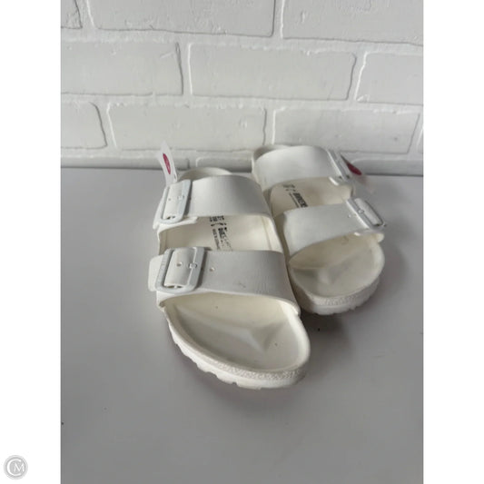 Sandals Flats By Birkenstock In White, Size: 8