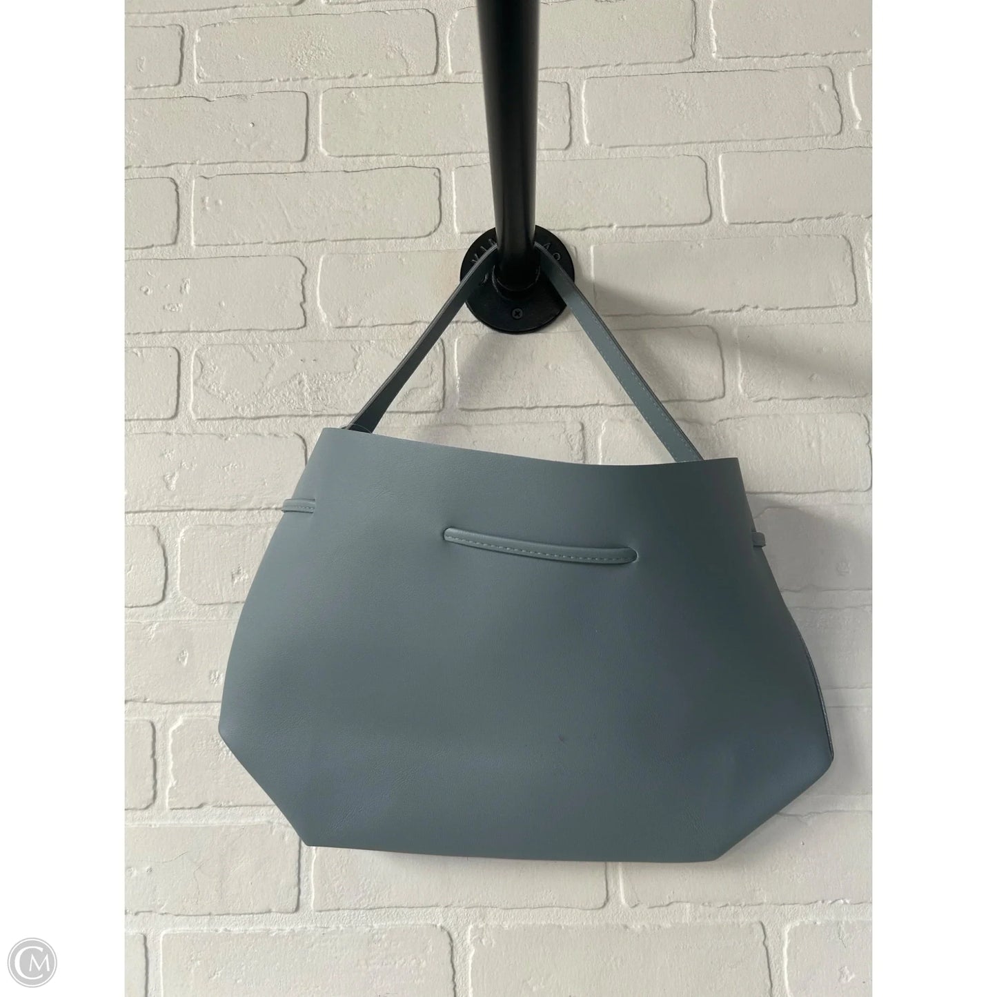 Tote By Clothes Mentor, Size: Medium