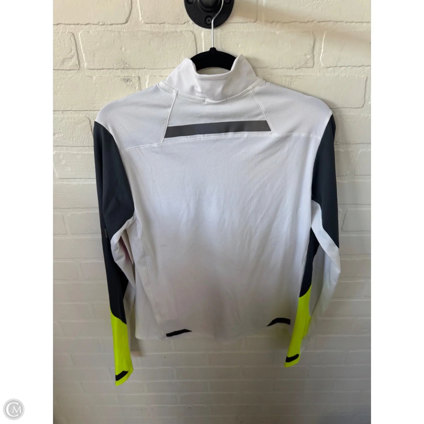 Athletic Top Long Sleeve Collar By Brooks In Cream & Grey, Size: L