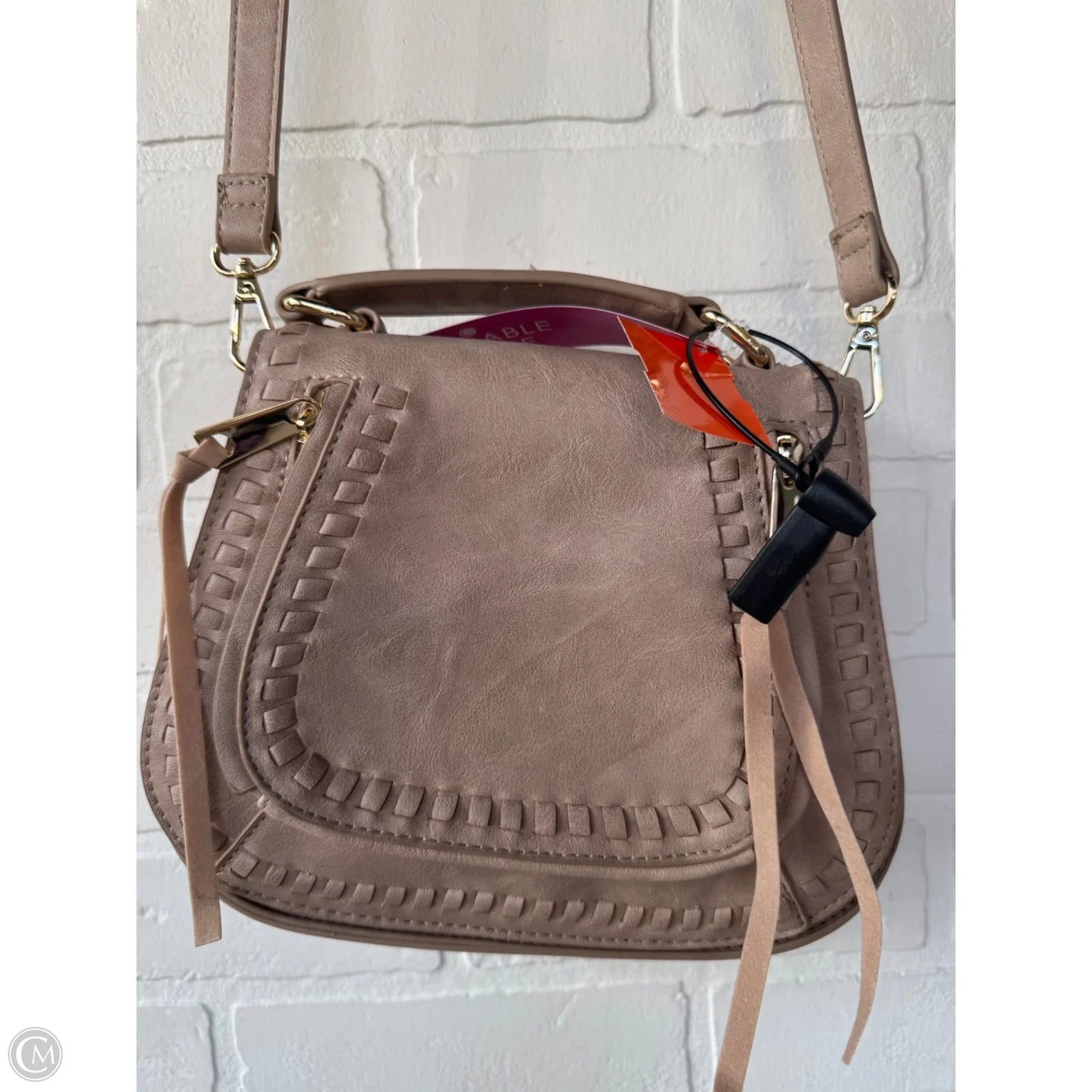 Crossbody By Urban Expressions, Size: Medium