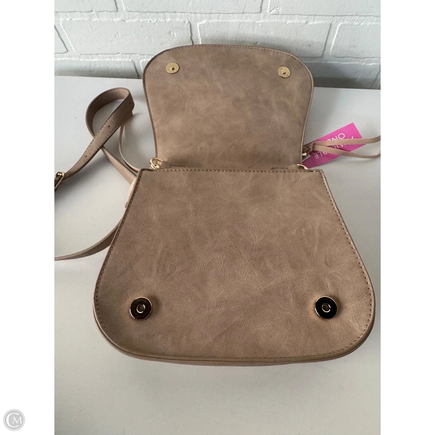 Crossbody By Urban Expressions, Size: Medium