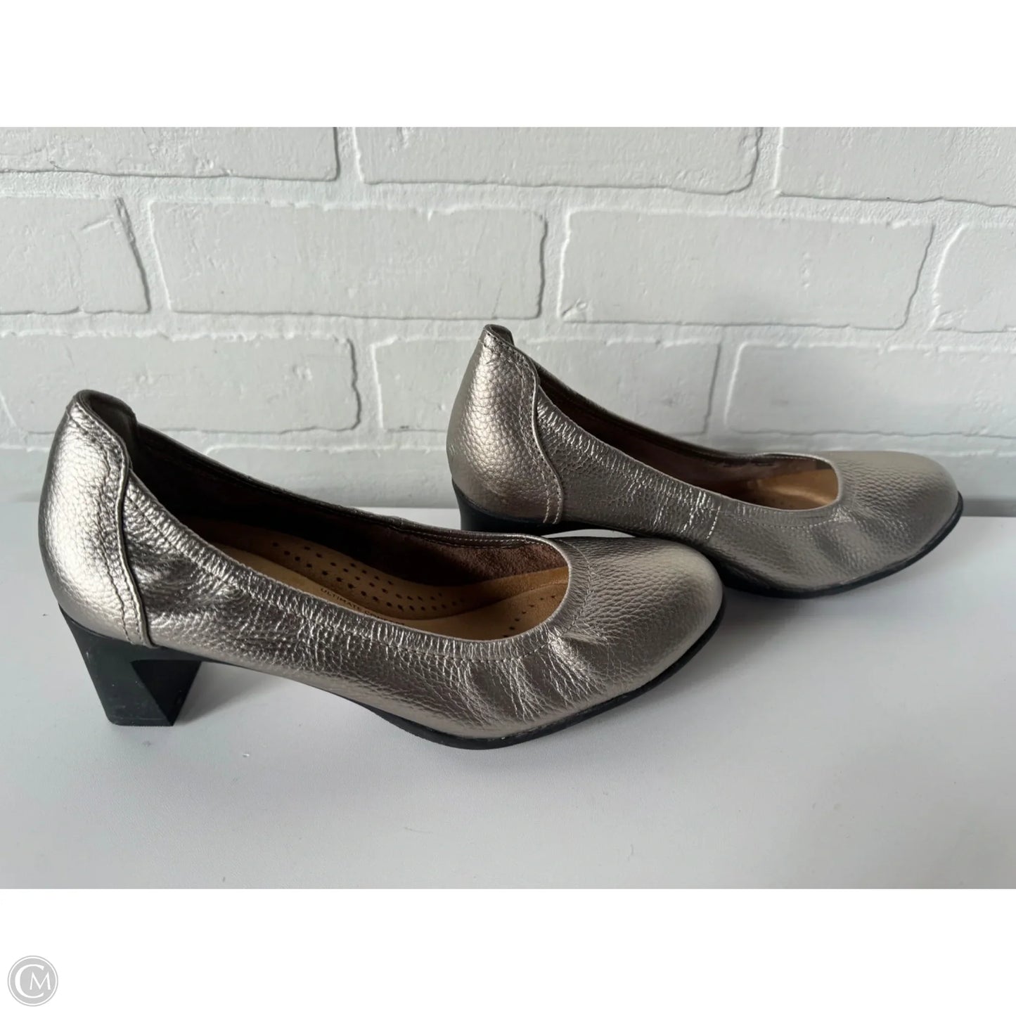 Shoes Heels Block By Clarks In Silver, Size: 8