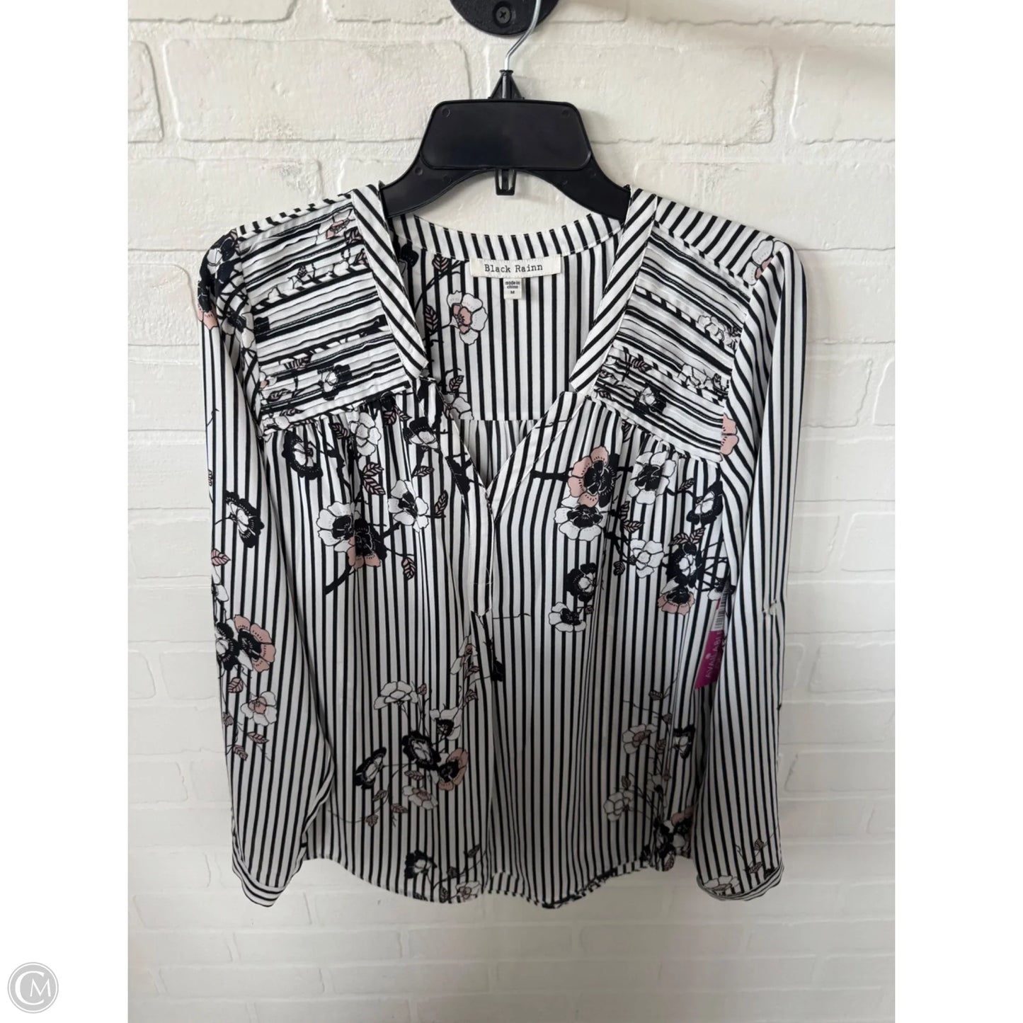 Top Long Sleeve By Black Rainn In Black & White, Size: M