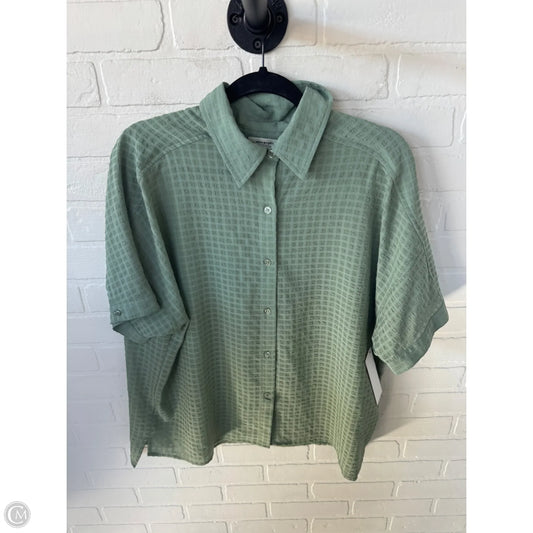 Top Short Sleeve By Max Studio In Green, Size: L
