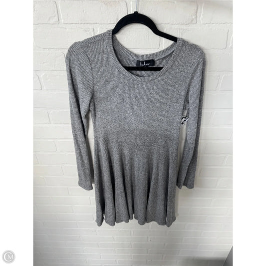 Dress Casual Short By Lulus In Grey, Size: M