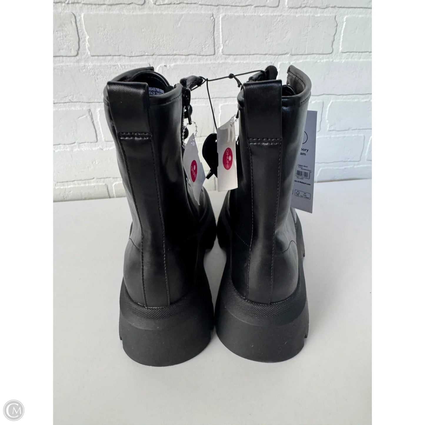 Boots Combat By No Barriers In Black, Size: 8