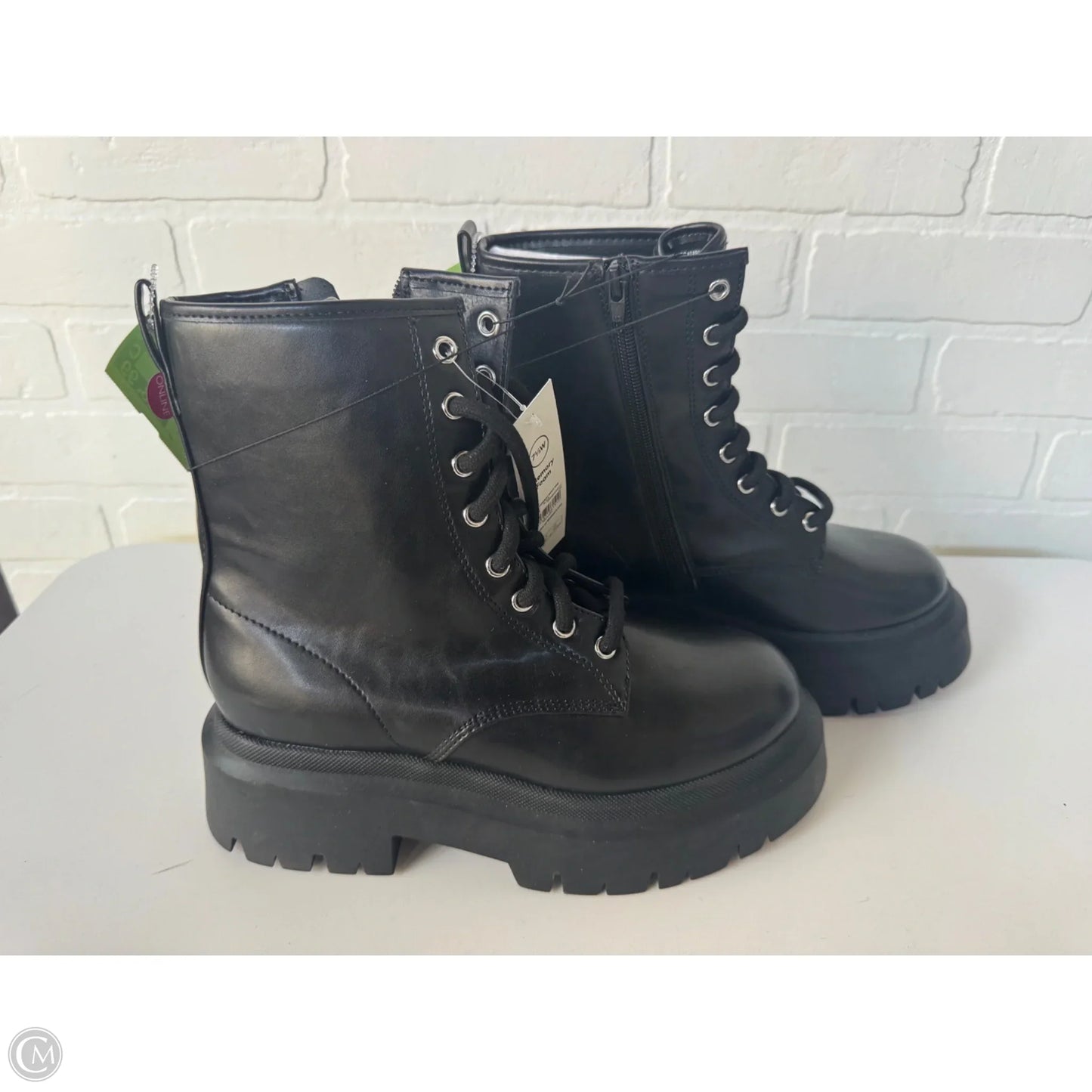 Boots Combat By No Boundaries In Black, Size: 7.5