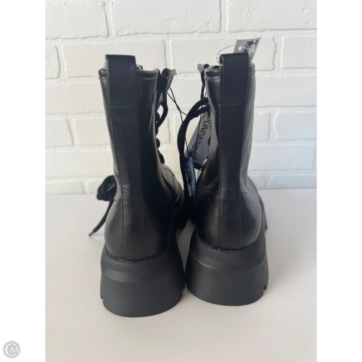 Boots Combat By No Boundaries In Black, Size: 8