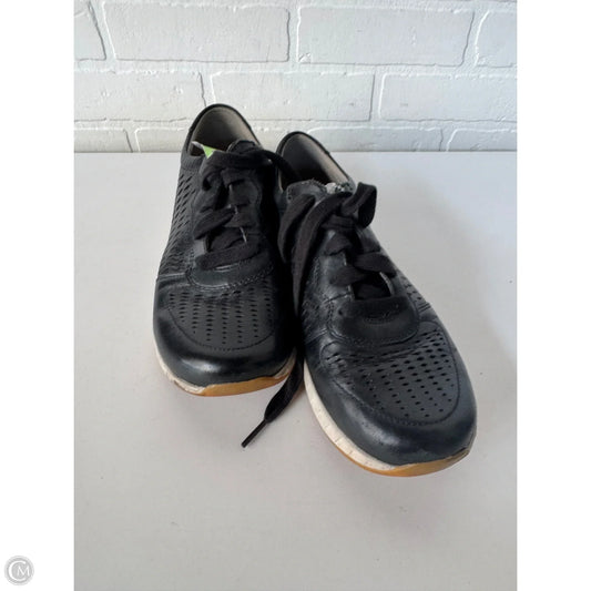 Shoes Sneakers By Dansko In Black, Size: 7.5