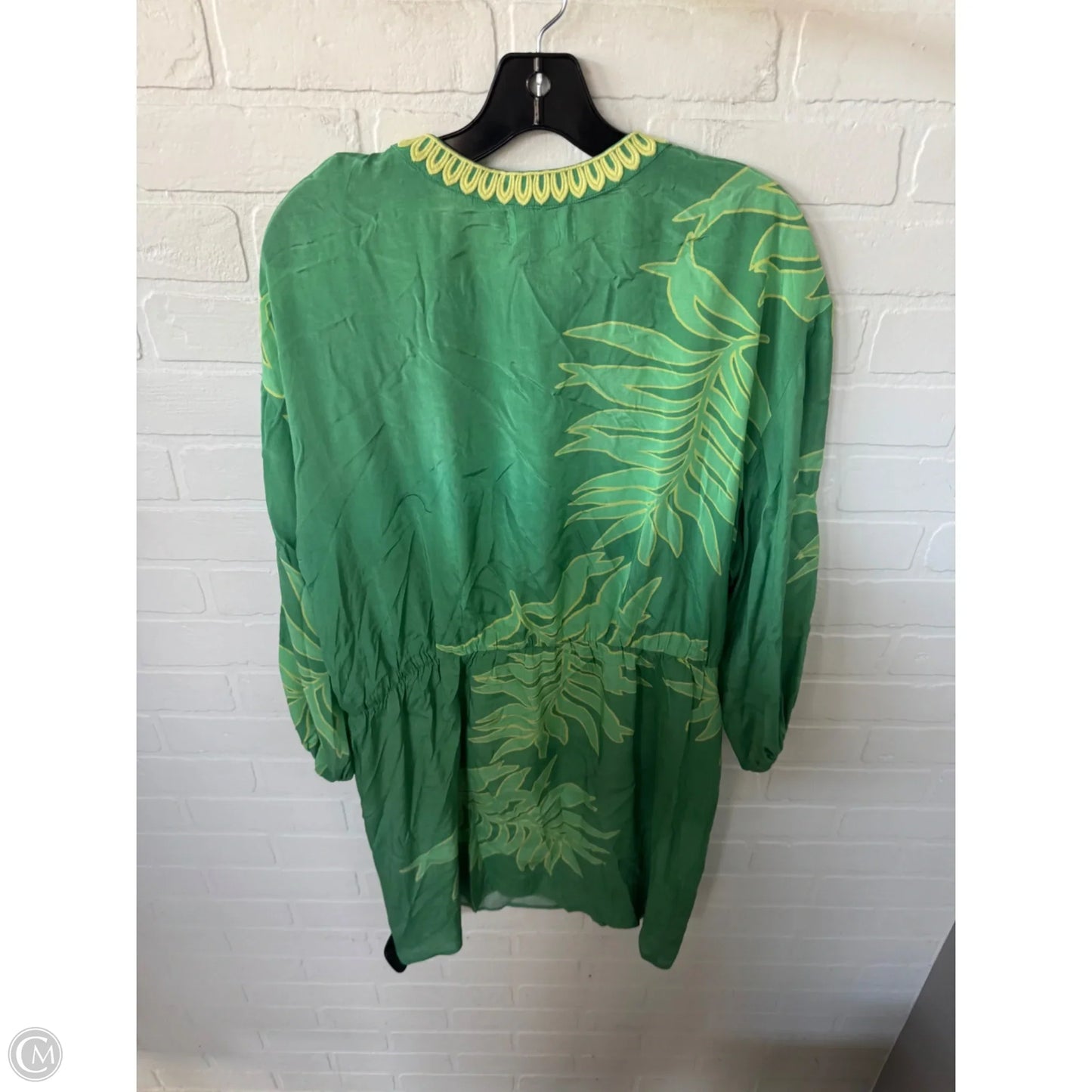 Dress Casual Short By Velvet By Graham & Spencer In Green, Size: L
