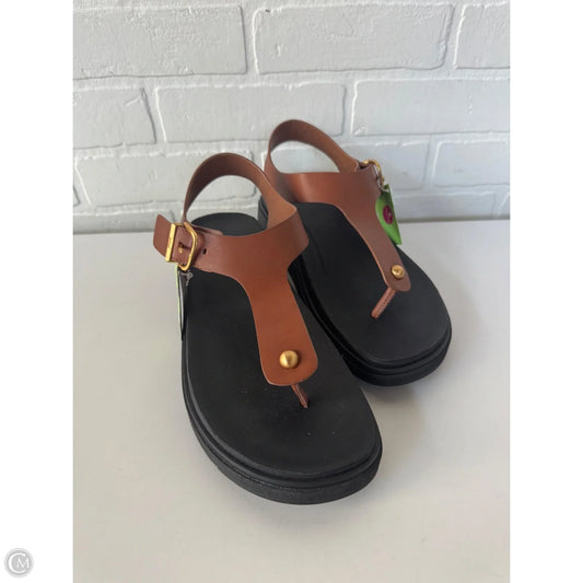 Sandals Flats By Fitflop In Black & Brown, Size: 10