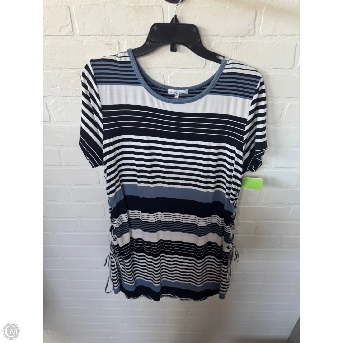 Dress Casual Short By Another Love In Blue & White, Size: L