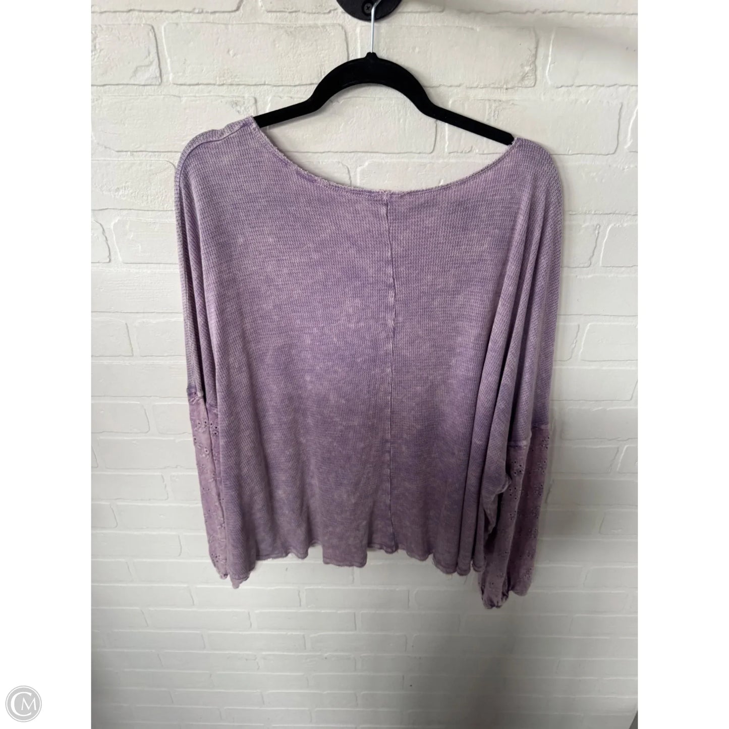 Top Long Sleeve By Hummingbird In Purple, Size: L