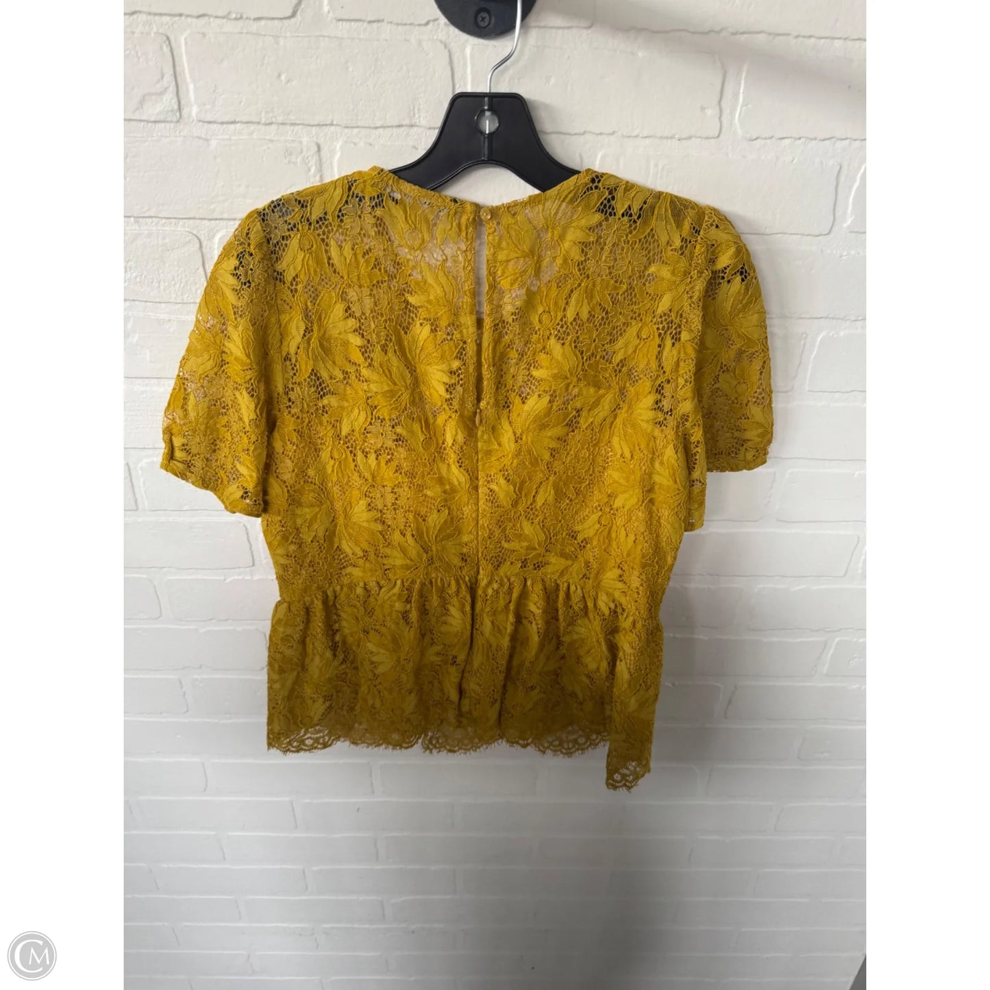 Top Short Sleeve By Zara In Yellow, Size: M