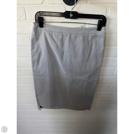 Skirt Mini & Short By Halogen In Grey & White, Size: 4