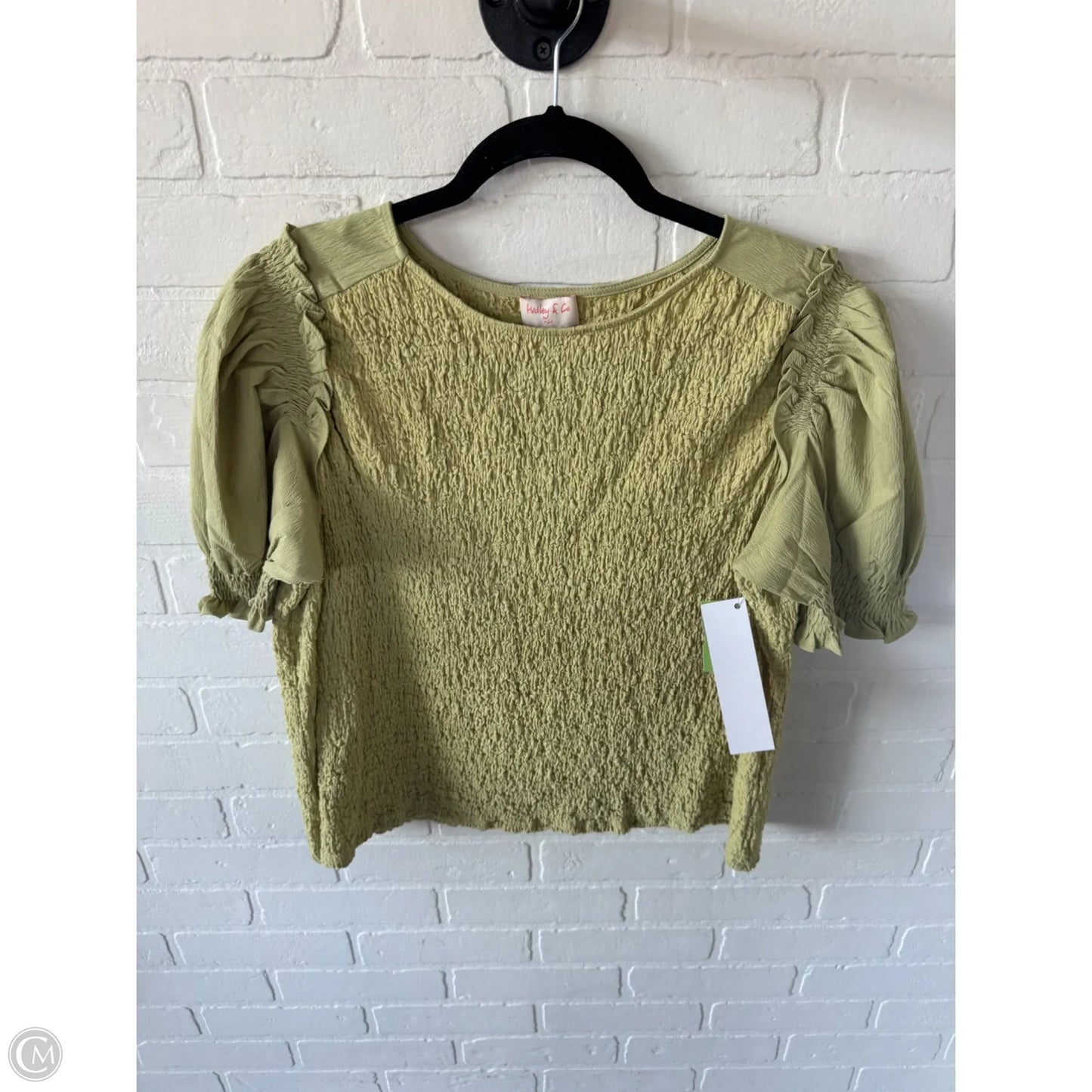 Top Short Sleeve By Hailey & Co In Green, Size: L