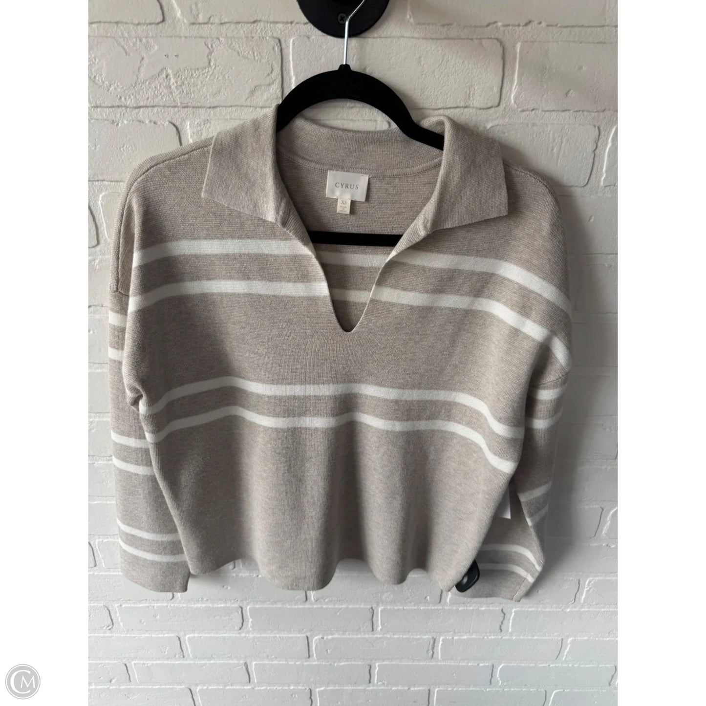 Sweater By Cyrus In Tan & White, Size: Xs