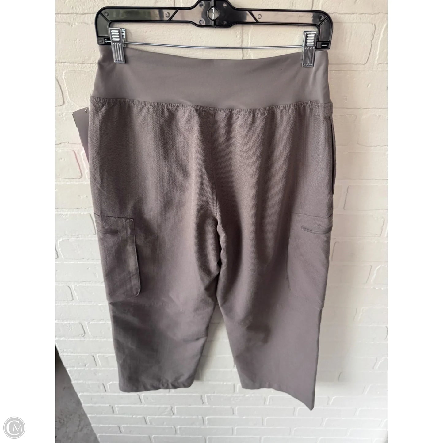 Athletic Capris By Sage In Grey, Size: 8