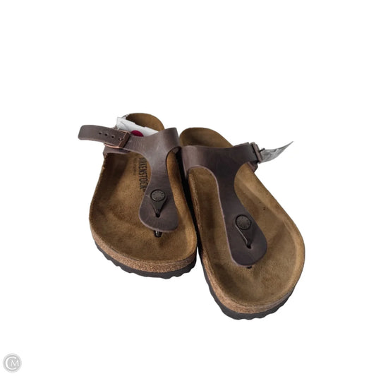 Sandals Flats By Birkenstock In Brown, Size: 6