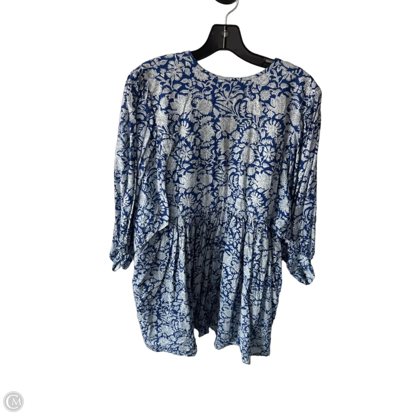 Dress Casual Short By Clothes Mentor In Blue & White, Size: L