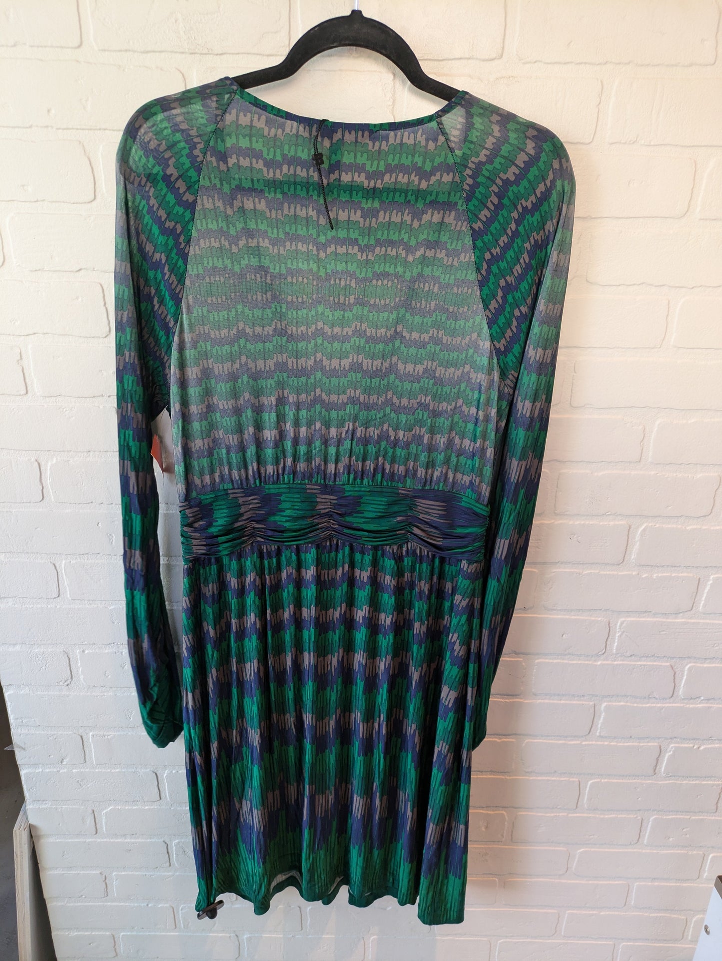 Dress Casual Short By Bcbgmaxazria In Green, Size: L