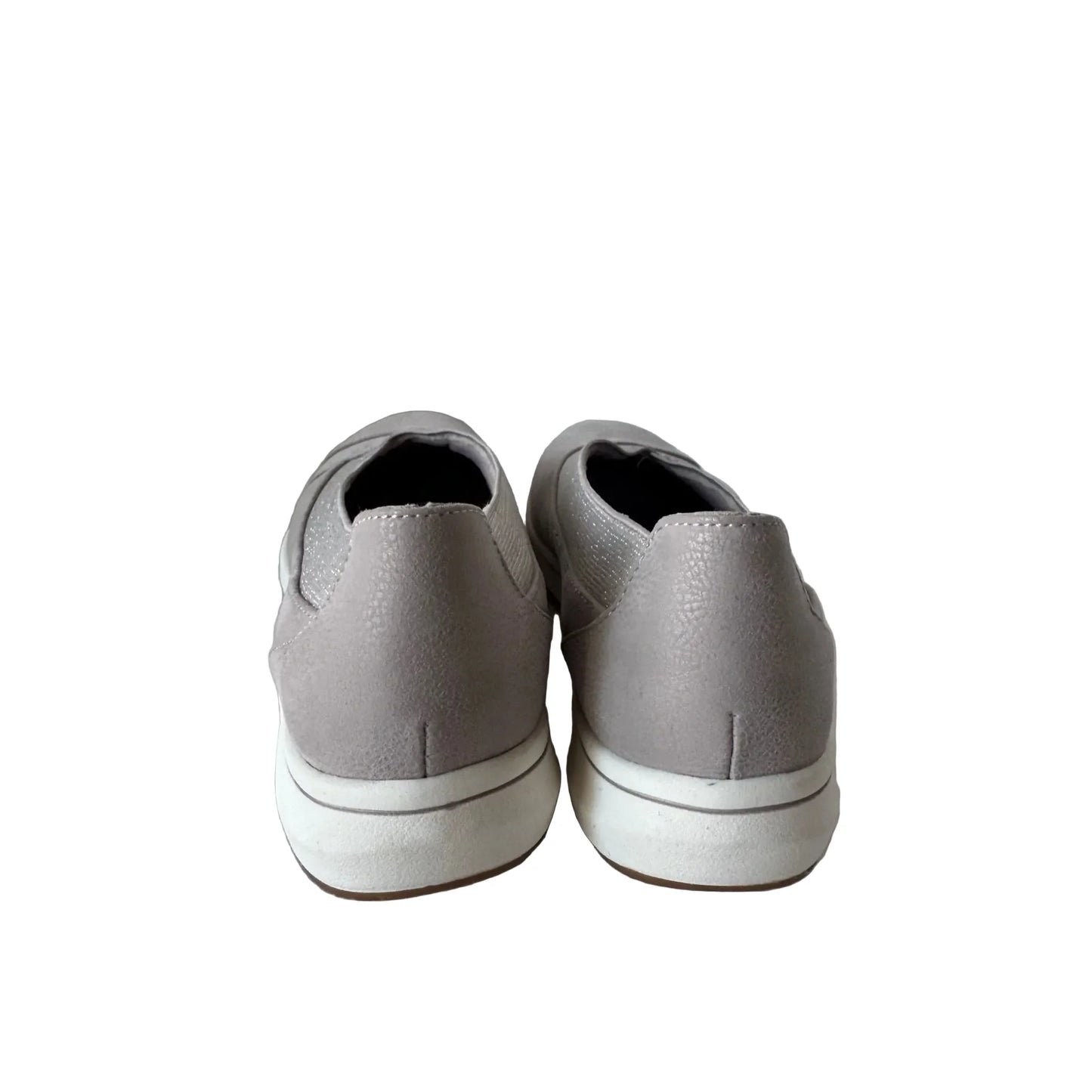 Shoes Sneakers By Clarks In Grey, Size: 6