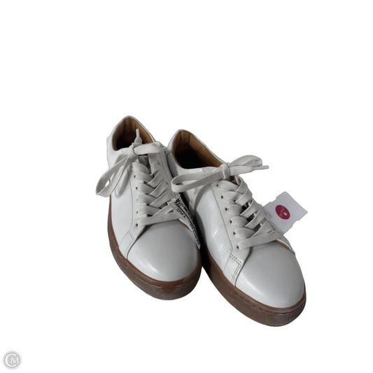 Shoes Sneakers By Cmb In White, Size: 8