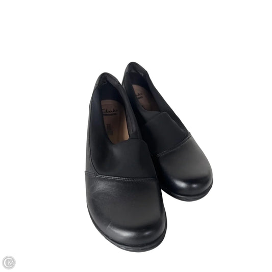 Shoes Flats By Clarks In Black, Size: 8