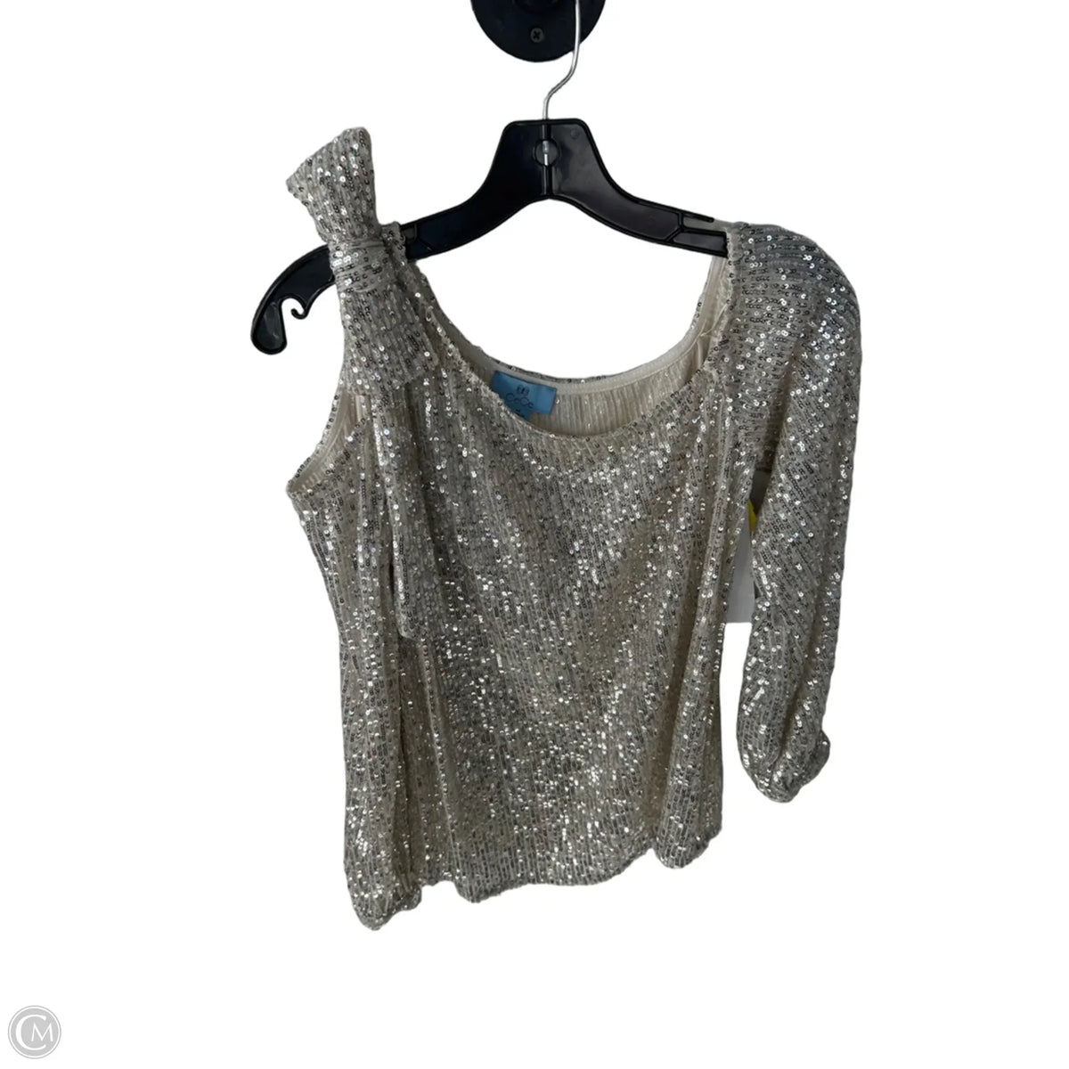 Top Long Sleeve By Cece In Cream & Silver, Size: M