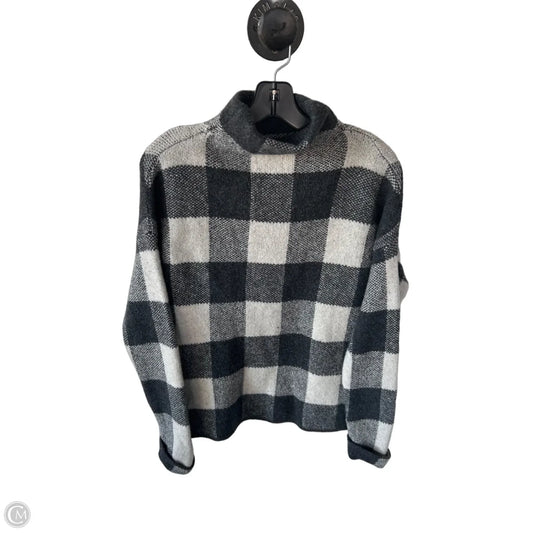 Sweater By Tahari In Grey, Size: M