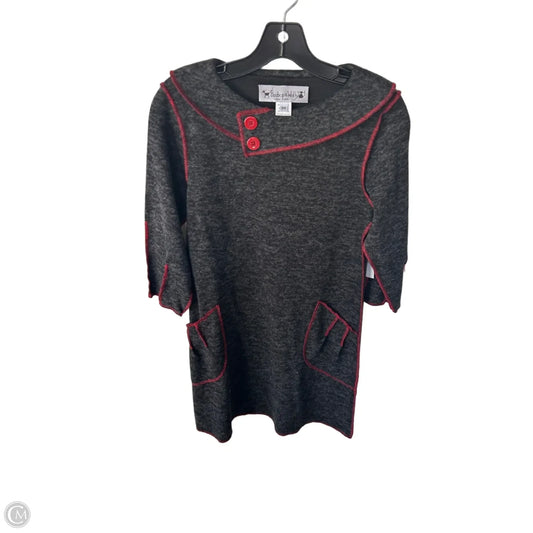 Dress Casual Short By Clothes Mentor In Grey & Red, Size: M