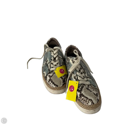 Shoes Sneakers By Crown Vintage In Blue & Grey, Size: 7.5