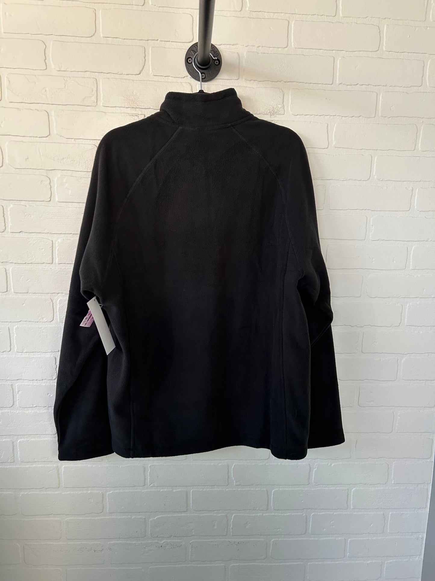 Athletic Top Long Sleeve Collar By CLIQUE In Black, Size: L